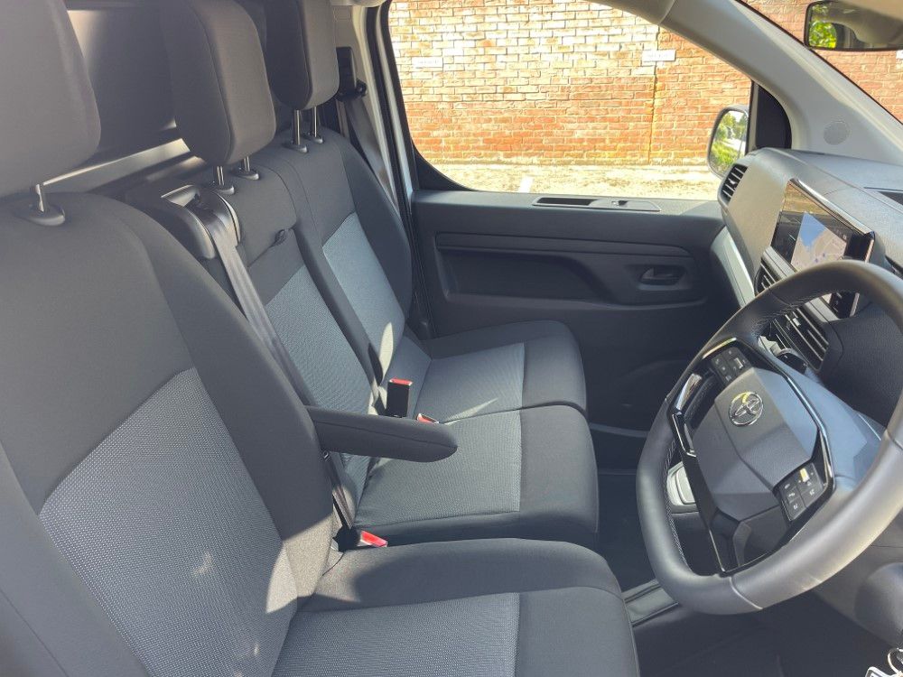 Toyota Proace Medium Electric 100kW Icon 50kWh Van Auto [11kWCh]
