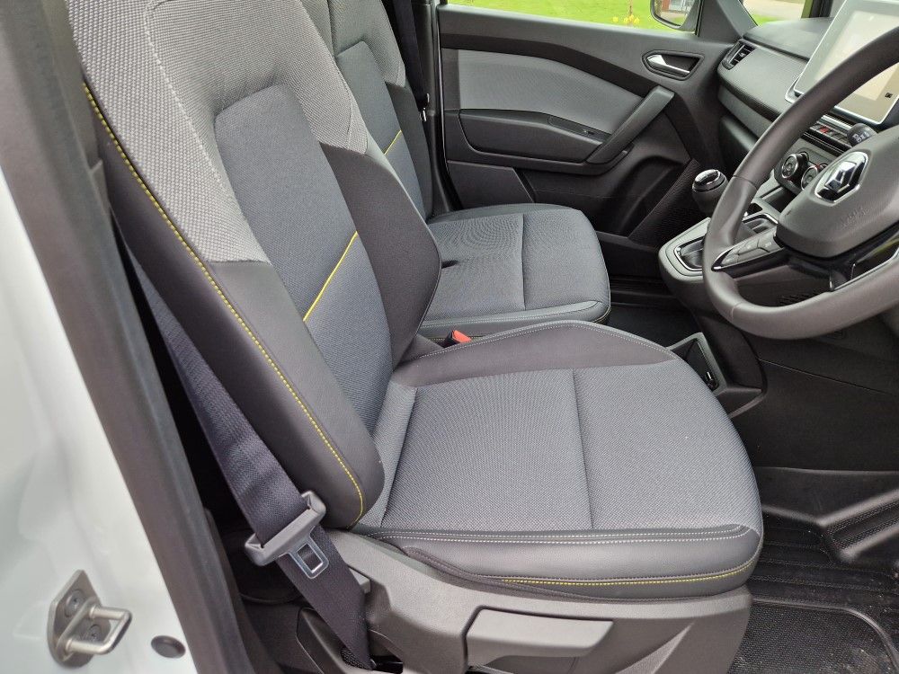 Renault Kangoo L1 Diesel ML19 Blue dCi 115 EDC Extra Van