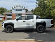 MITSUBISHI L200 DIESEL 2.4 Bi-Turbo D Titan Double Cab Pick Up 4WD Auto