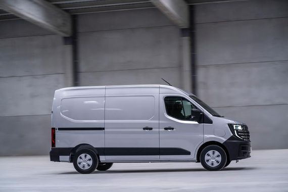 Nissan Interstar