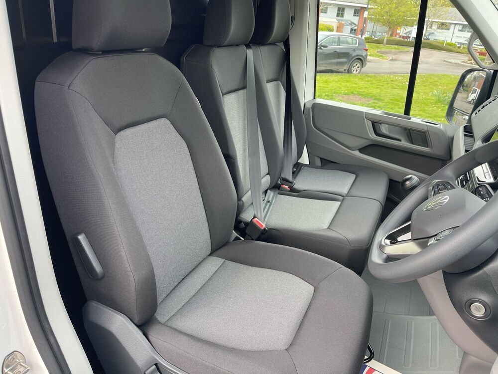 Volkswagen Crafter CR35 LWB Diesel FWD 2.0 TDI 140PS Commerce Plus High Roof Van