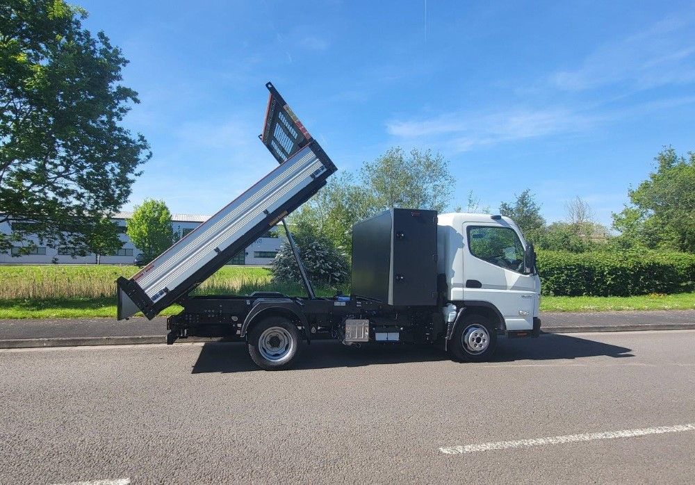 Fuso Canter 3C13-25 Toolpod Tipper