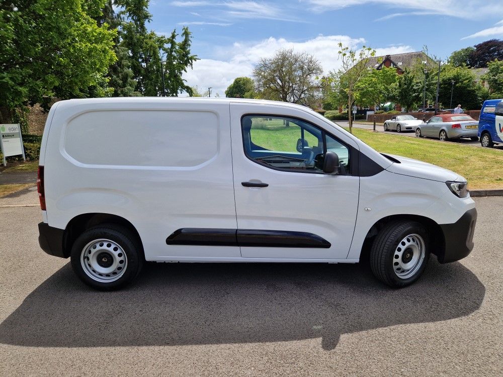 Citroën Berlingo XL Diesel 1.5 BlueHDi 130ps 950kg Van Enterprise EAT8