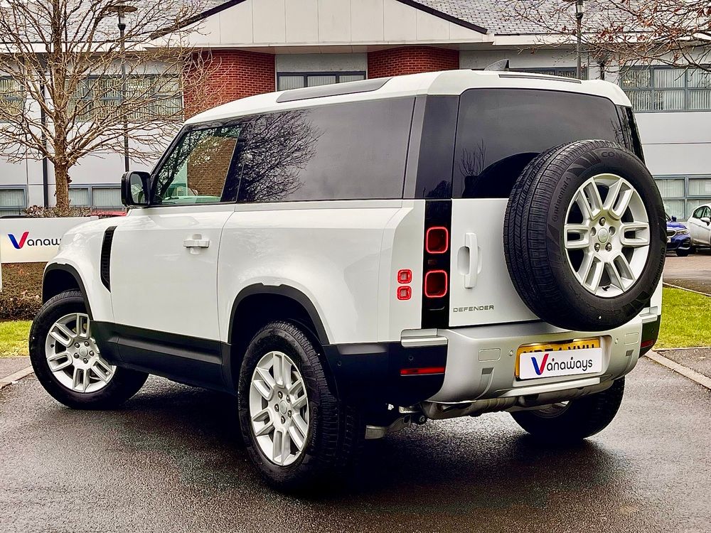 Land Rover Defender 110 Diesel 3.0 D250 Hard Top Auto