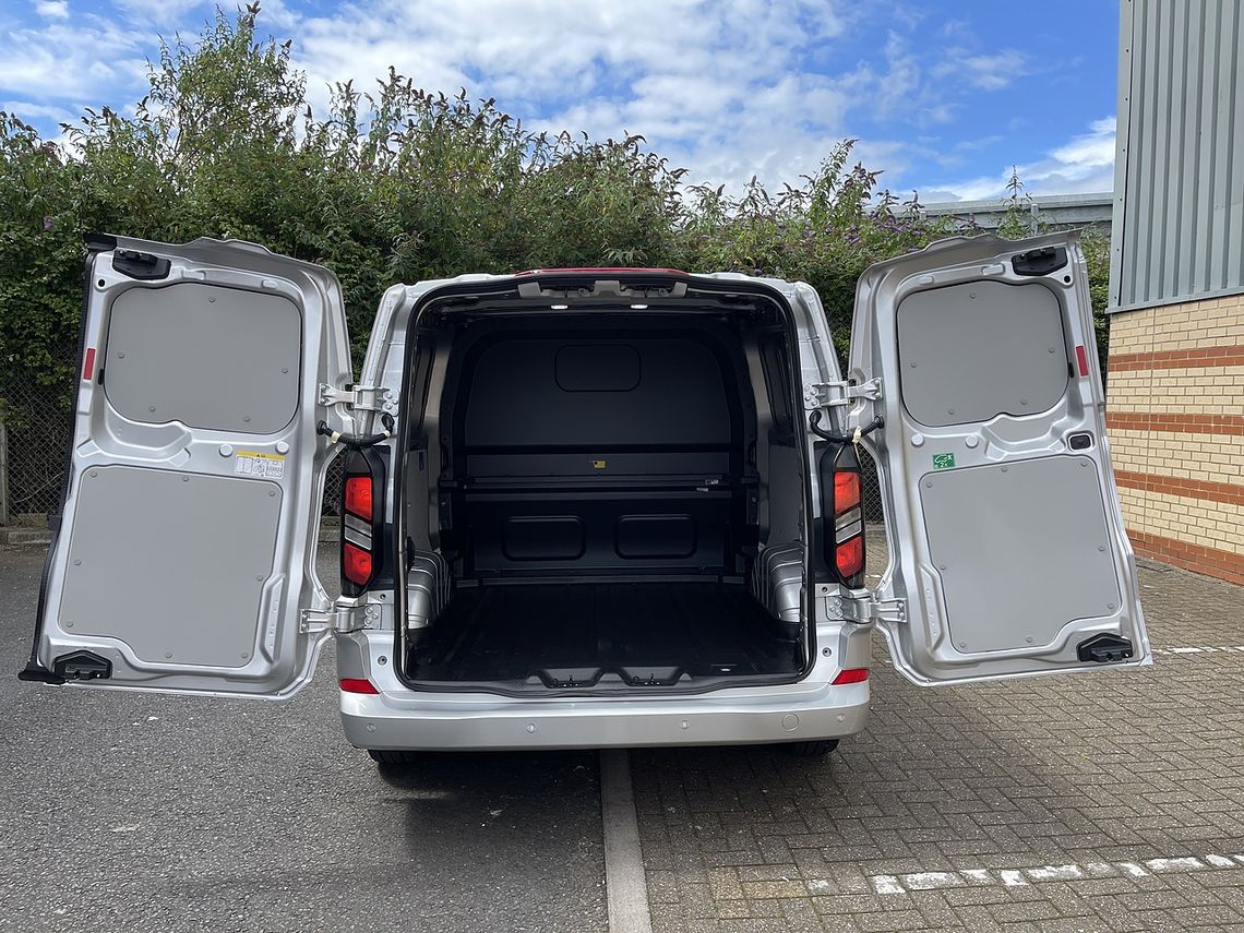Ford Transit Custom 300 L2 Diesel FWD 2.0 EcoBlue 170ps H1 Double Cab Van MS-RT Auto