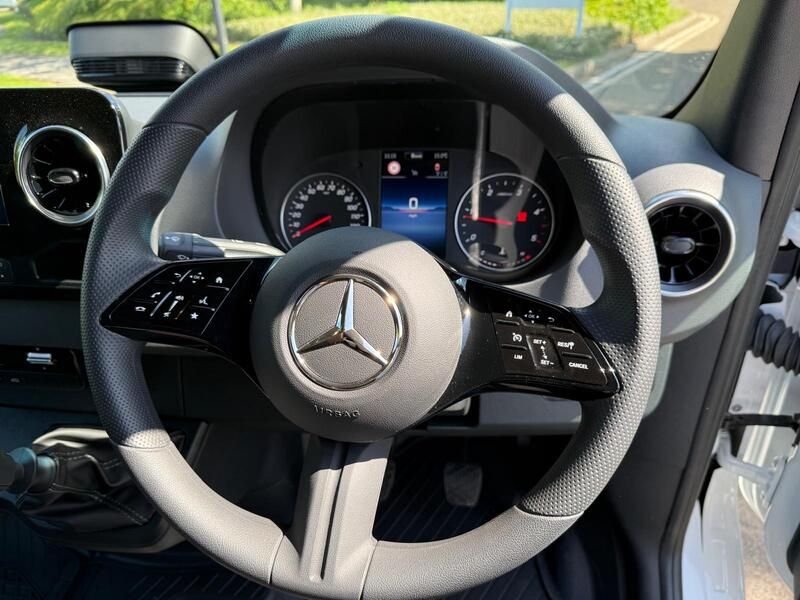 Mercedes-Benz Sprinter 315CDI L2 Diesel RWD 3.5t H2 Progressive Van