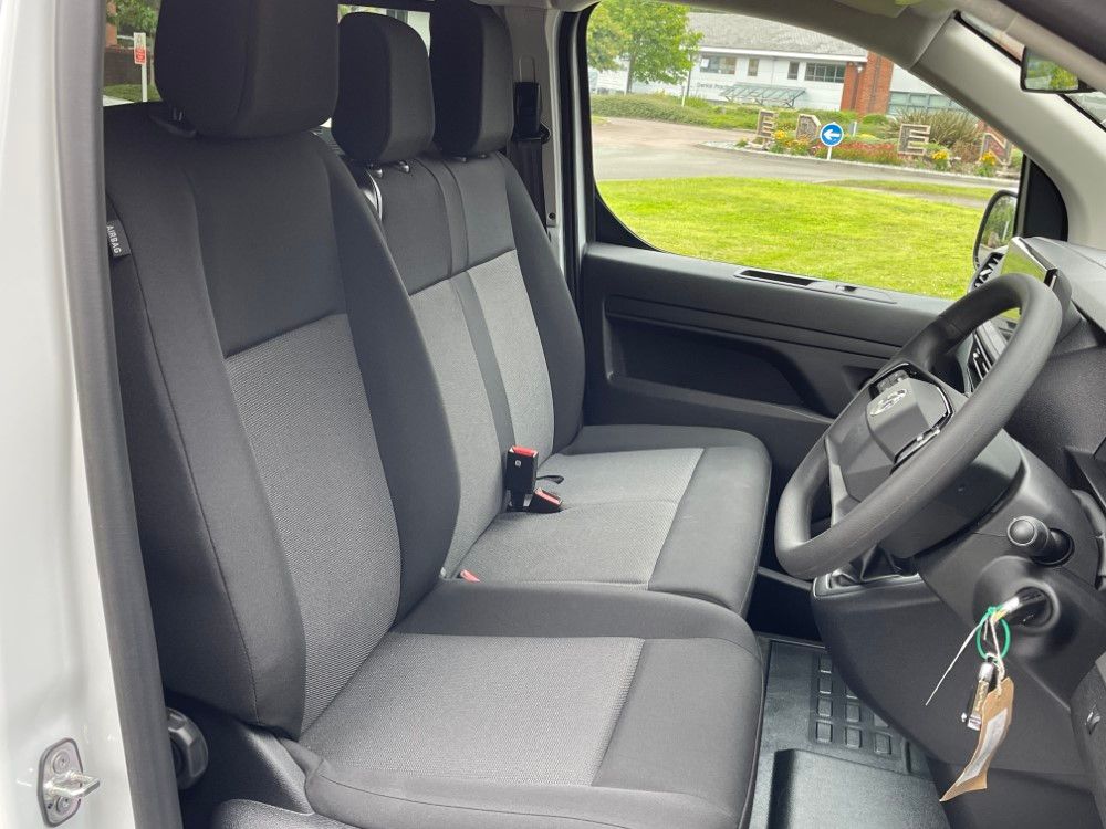Vauxhall Vivaro Electric 100kW 75kWh Prime H1 Platform Cab Auto